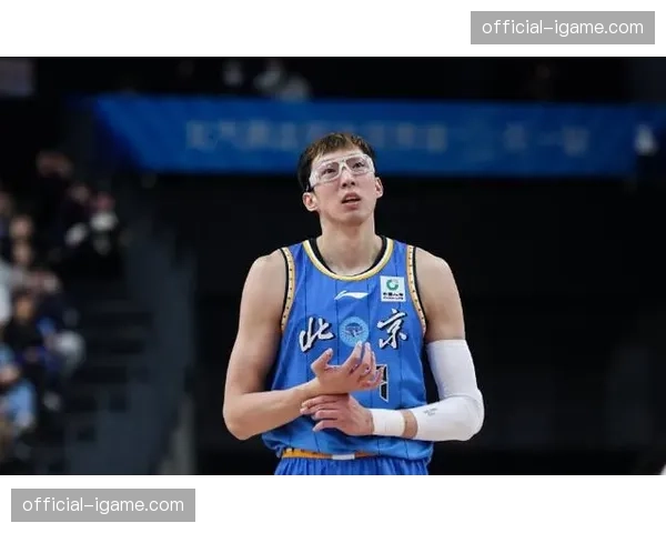 北京双塔战术提升阵地战效率 周琦麦基组合改变进攻生态